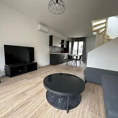 Sydney, Exceptional View And Unmatched Comfort